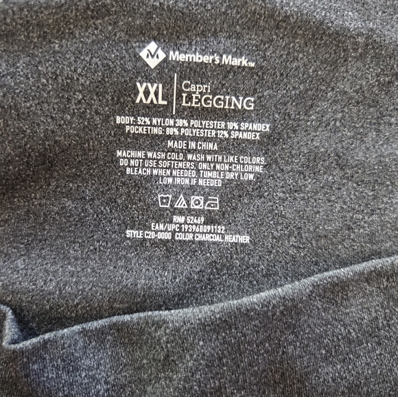 NWT Capri Leggings XXL - Picture 4 of 8